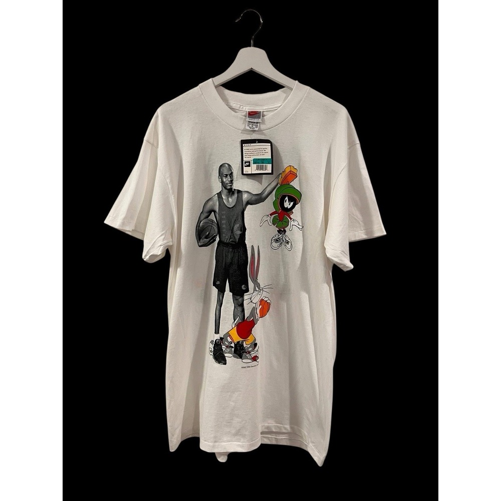 Nike Vintage 1993 Michael Jordan Looney Tunes T-Shirt XL Made USA 660792-100 NWT
